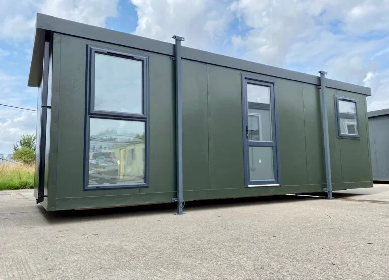 24′ x 10′ Jackleg Cabin – gebrauchsfertige modulare Lösung – Bild 5