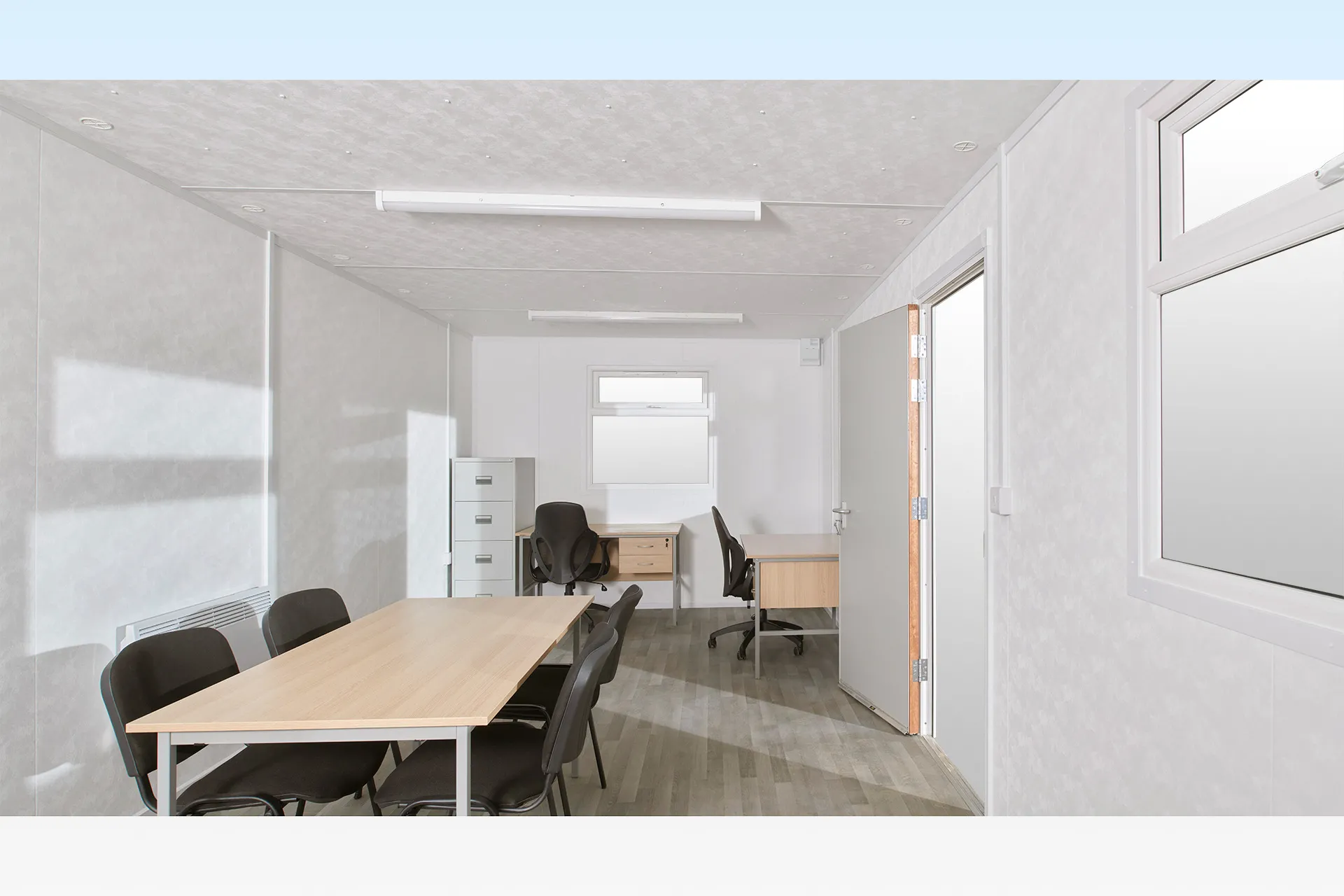 24′ x 10′ Jackleg Cabin – gebrauchsfertige modulare Lösung – Bild 6