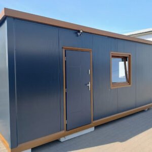 Bürocontainer mit 21 m² Fläche, Toilette und Kochnische